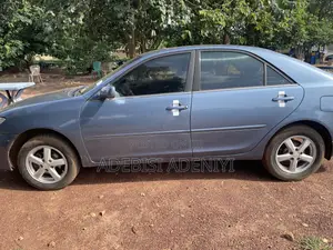 Toyota Camry 2004