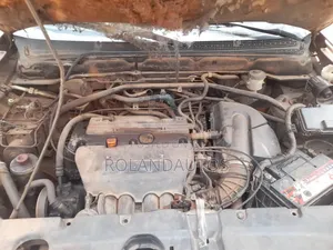 Honda CR-V 2.0i ES Automatic 2003 Gold