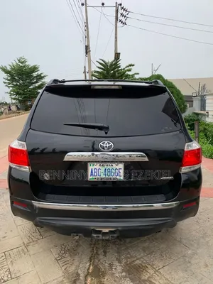 Toyota Highlander Limited 3.5l 4WD 2013 Black