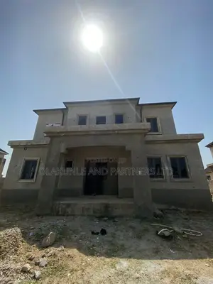 5bdrm Penthouse in Seman Metropolis, FHA for sale
