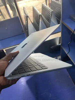 Laptop Apple MacBook Air 2025 M4 13-inch 16GB Apple M1 SSD 256GB