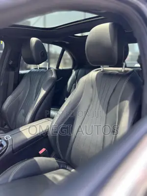 Mercedes-Benz E300 2018 Black