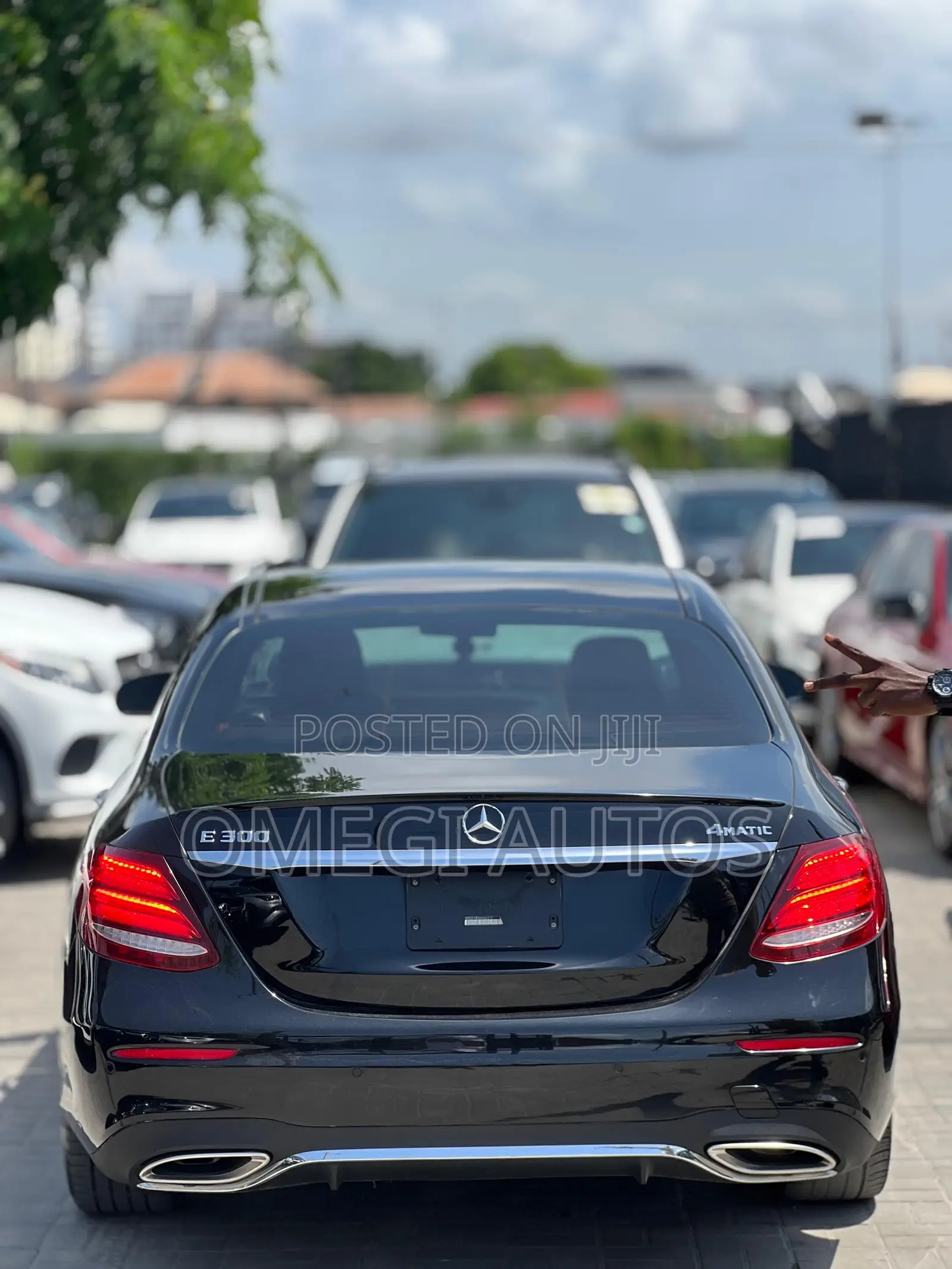 Mercedes-Benz E300 2018 Black