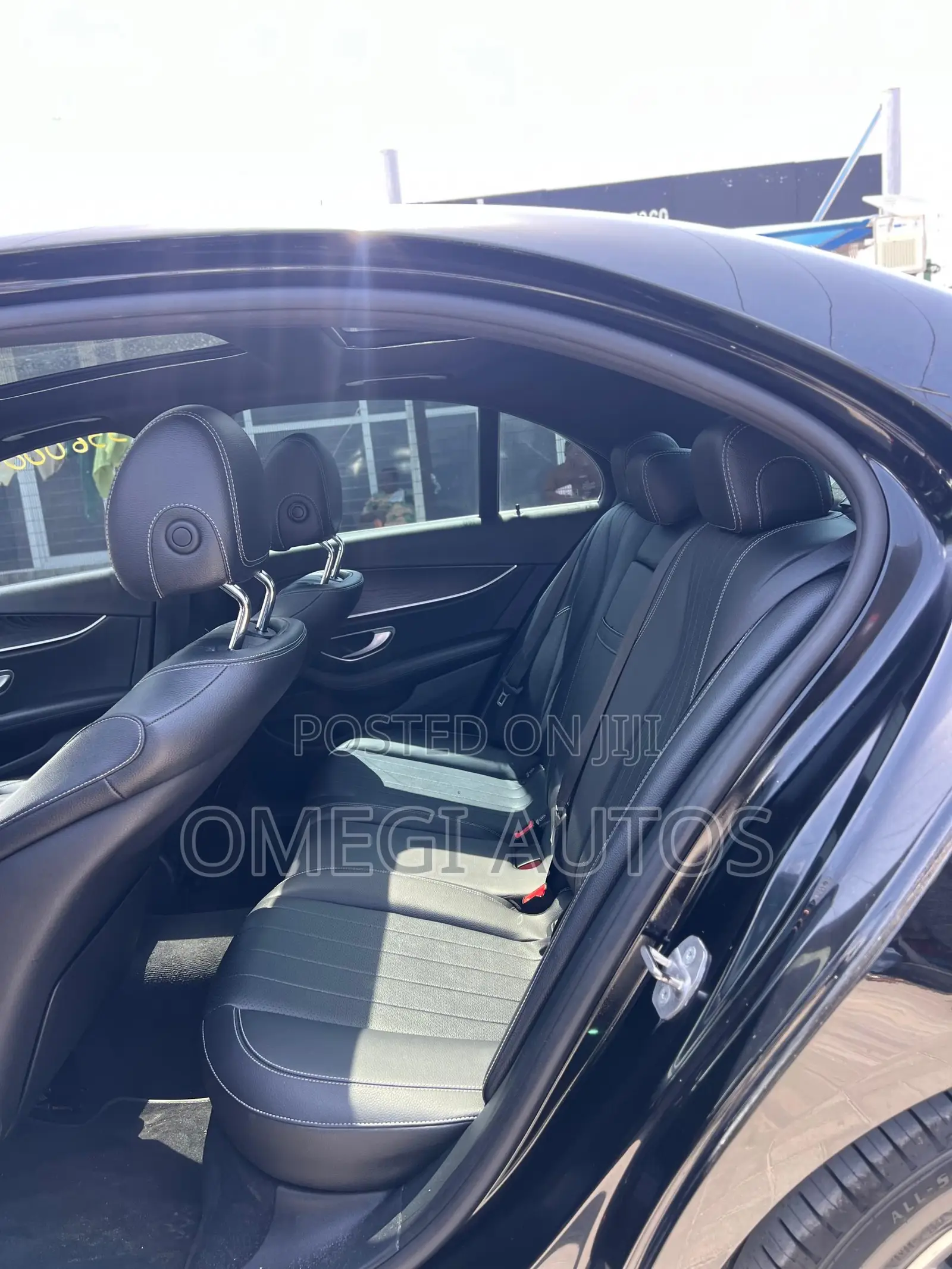 Mercedes-Benz E300 2018 Black