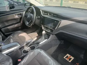 Toyota Corolla 2018 Gray