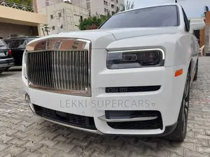 Rolls-Royce Cullinan Base 2019 White