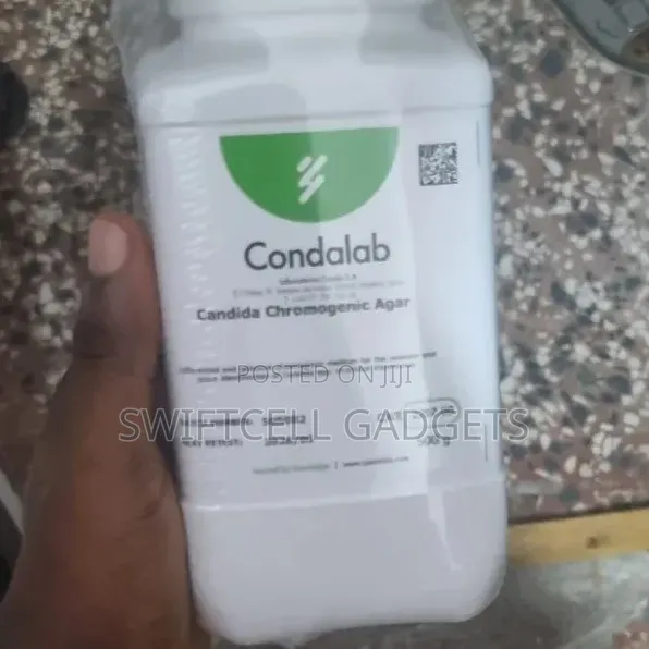 Candida Chromogenic Agar