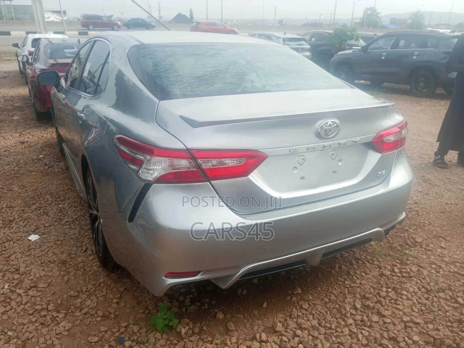 Toyota Camry 2018 Silver