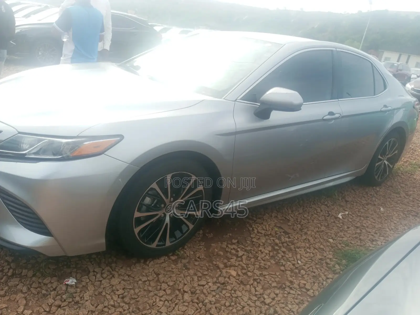 Toyota Camry 2018 Silver