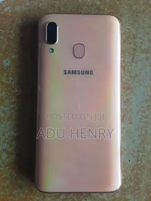 Samsung Galaxy A40 64 GB Gold