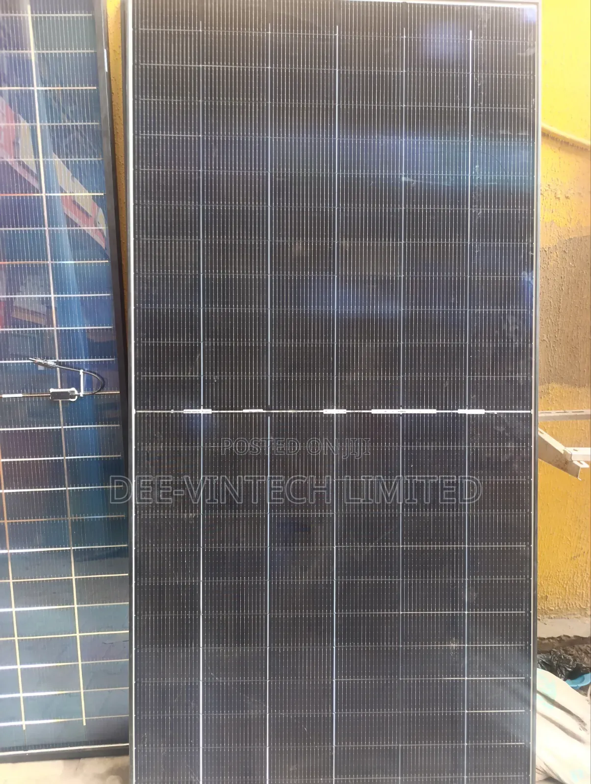 585watts 48v Solar Panel Mono Crystal