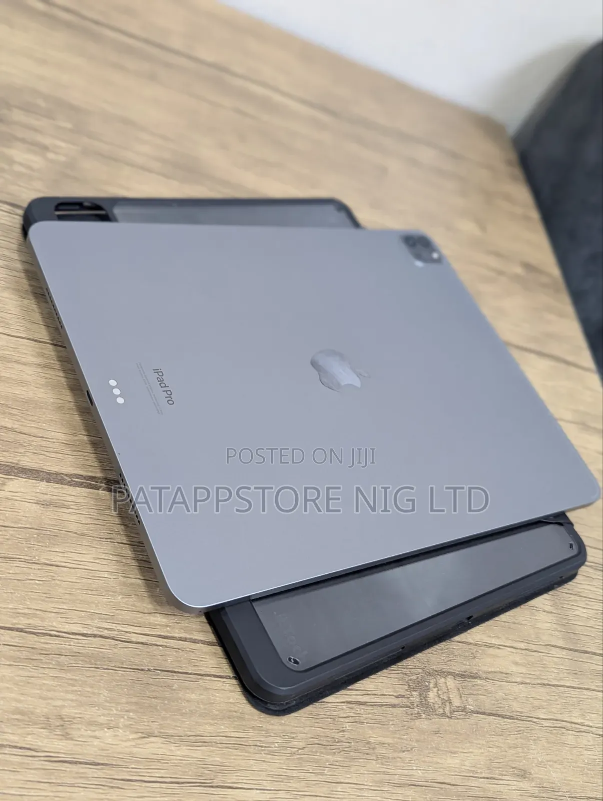 Apple iPad Pro 1 TB Gray
