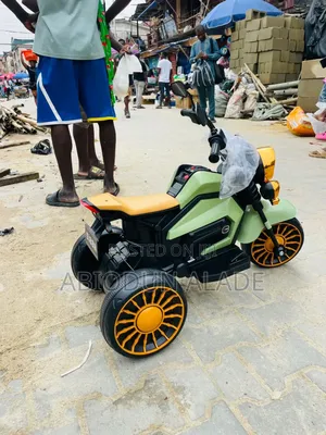 Skid Fusion Rechargeable Motorcycle