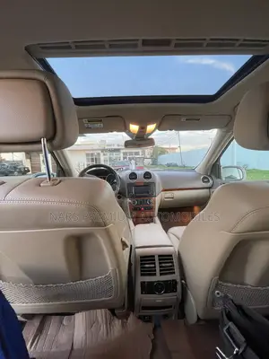 Mercedes-Benz GL-Class 2006 Gold