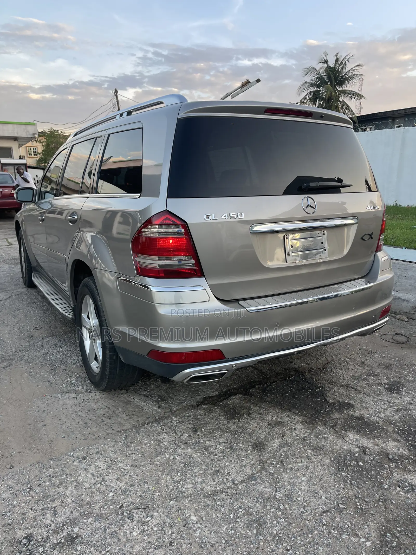 Mercedes-Benz GL-Class 2006 Gold