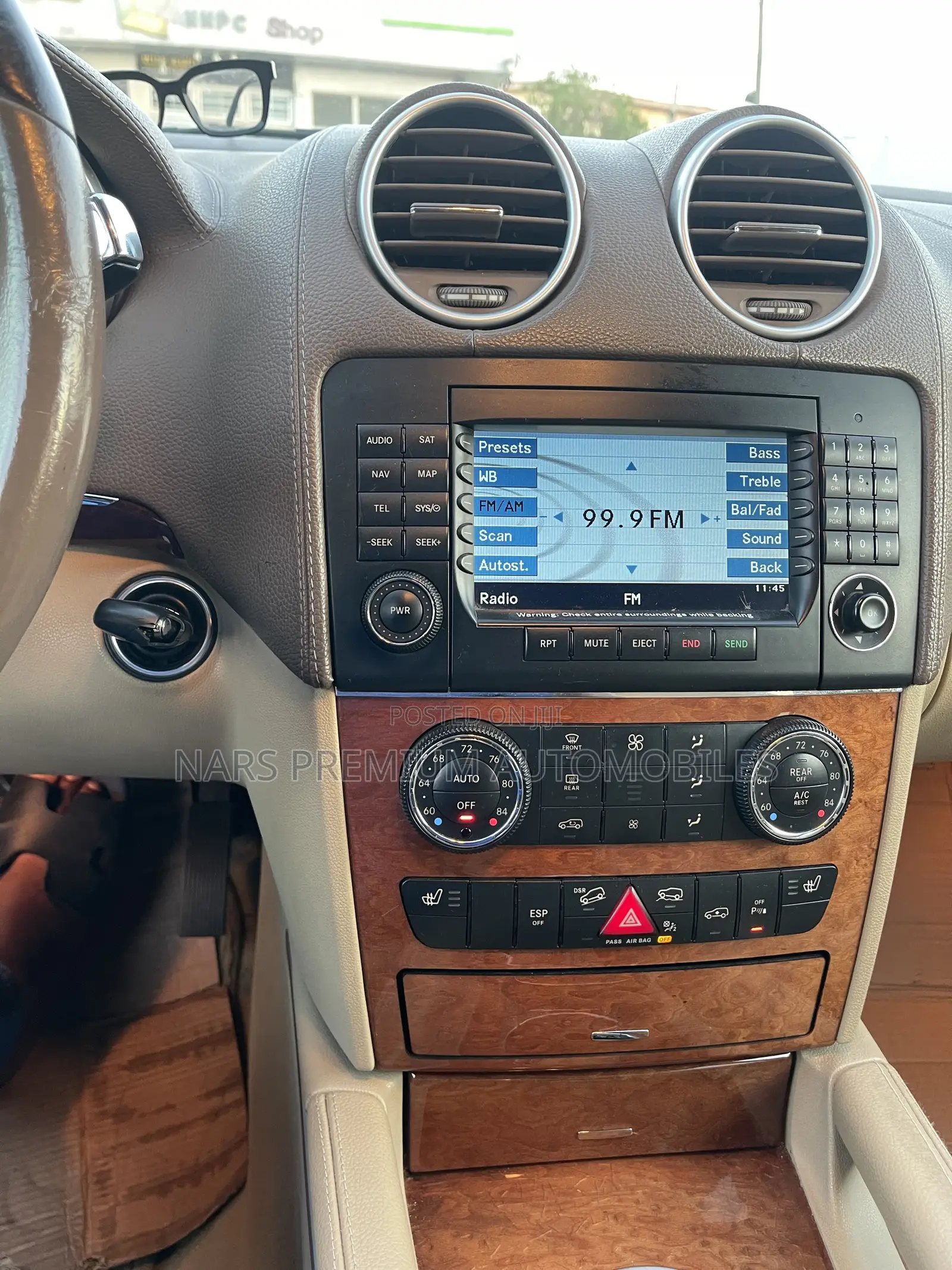 Mercedes-Benz GL-Class 2006 Gold