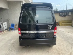 New Bus 2012 Black