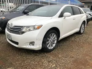 Toyota Venza XLE 2011 White