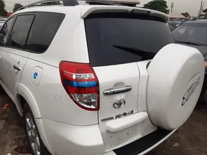Toyota RAV4 2.5 Limited 4x4 2010 White