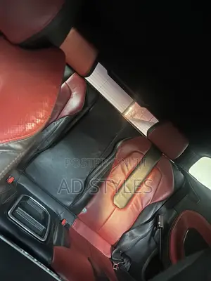 Land Rover Range Rover 2012 Red
