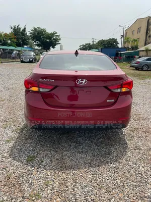 Hyundai Elantra 2016 Red