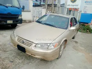 Toyota Camry 1999 Beige