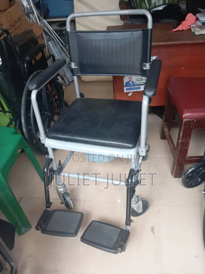 Commode Wheelchair