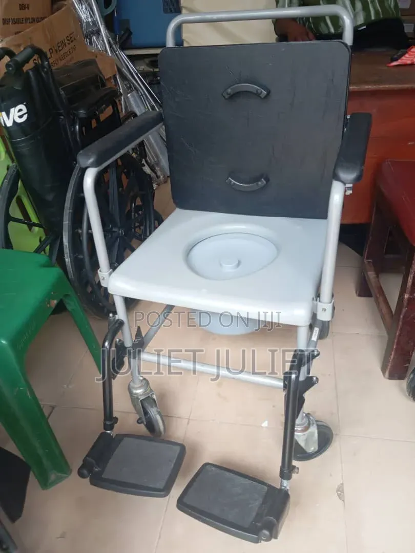Commode Wheelchair