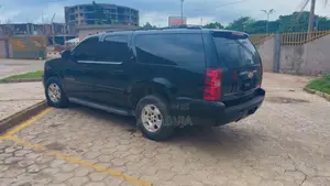 Chevrolet Suburban 2013 Black