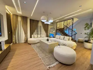 Luxury 3 Bedroom Apartment