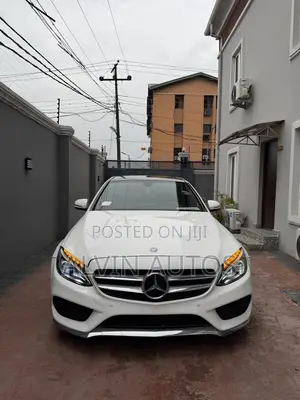 Mercedes-Benz C400 4Matic AWD Sedan (3.0L V6 7A) 2015 White