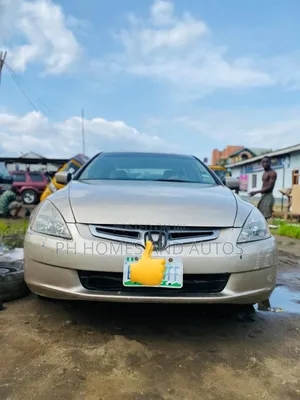 Honda Accord 2004 Gold