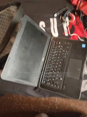 New Laptop Dell Latitude 13 3380 4GB Intel Pentium SSHD+SSD 128GB