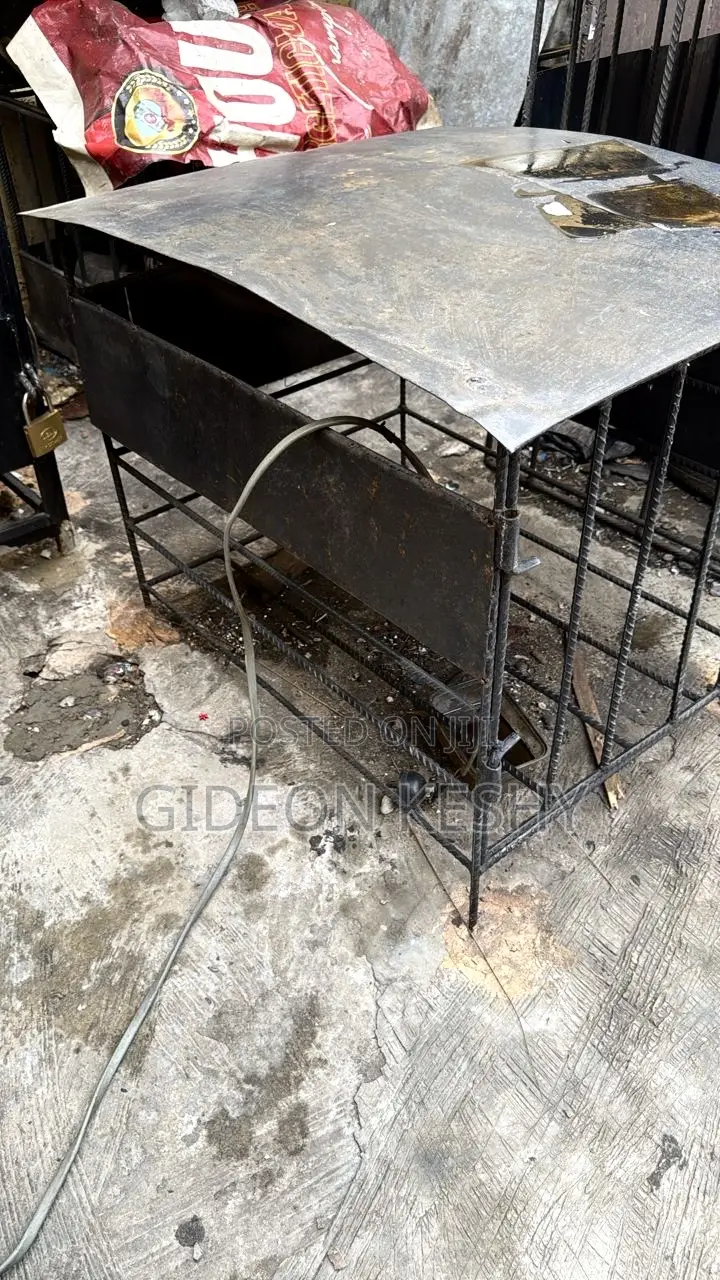 Medium-sized ‘Generator House’