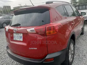 Toyota RAV4 Limited 4dr SUV (2.5L 4cyl 6A) 2014 Red