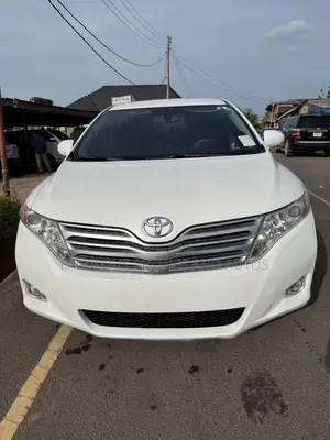 Toyota Venza AWD 2010 White