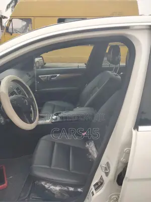 Mercedes-Benz C300 2009 White