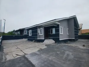 4bdrm Bungalow in Alafara,  Idi-Ishin, Ibadan for sale