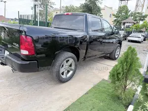 RAM 1500 2018 Black