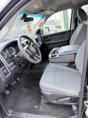 RAM 1500 2018 Black