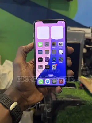 Apple iPhone XS Max 64 GB Gold