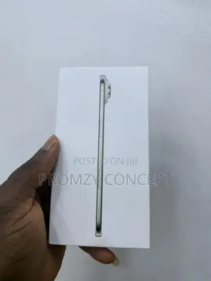 New Apple iPhone Air 256 GB Gold