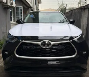 Toyota Highlander XLE AWD 2024 Black