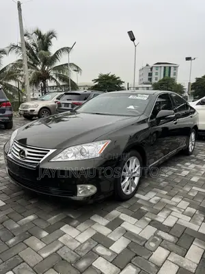 Lexus ES 350 2011 Green