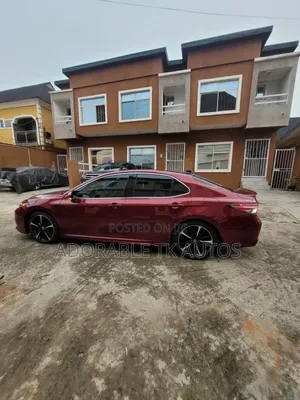 Toyota Camry XSE FWD (2.5L 4cyl 8AM) 2018 Red