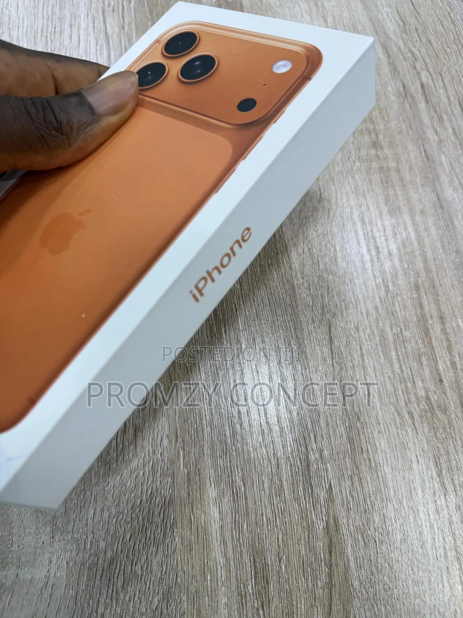 New Apple iPhone 17 Pro Max 1 TB Orange
