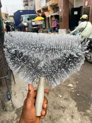 Round Dust Brush