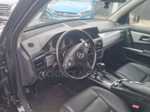 Mercedes-Benz GLK-Class 2010 Black