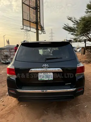 Toyota Highlander Limited 3.5L 2WD 2013 Black