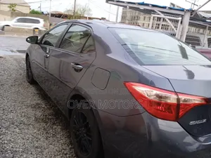 Toyota Corolla 2017 Gray